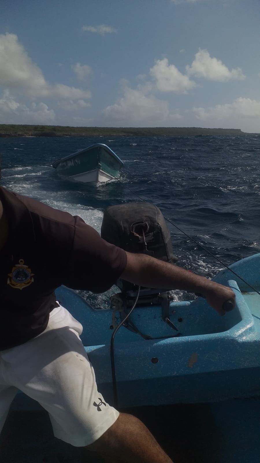 Armada Dominicana rescata 8 nacionales haitianos mediante operación de Salvamento y Rescate.