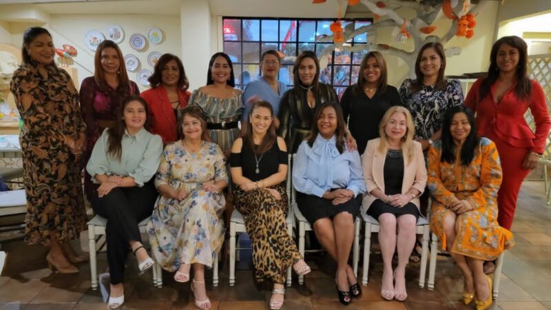 Fundación Princesas del Siglo 21 y Federación de Mujeres Empresarias Dominico Internacional firman convenio