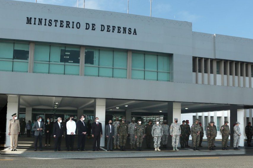 Helicóptero de la Fuerza Aérea sufre accidente en San Isidro durante entrenamiento