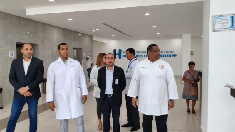 Nuevo Director del Hospital Mario Tolentino Dipp realiza Recorrido por diferentes Areas de la Institución