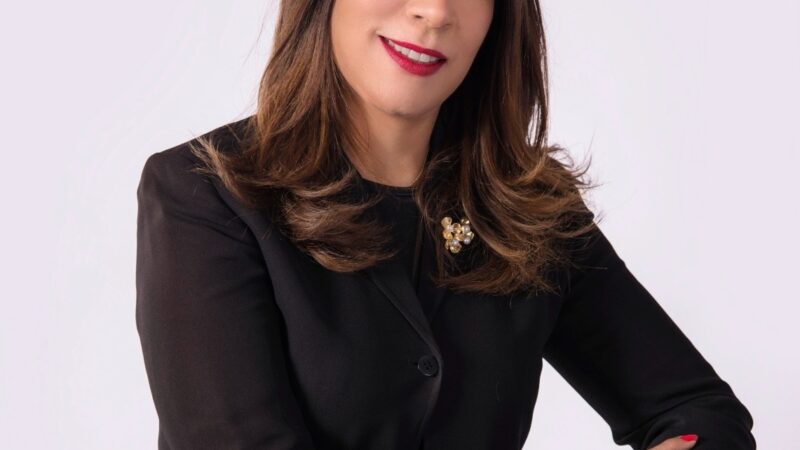 Abogada María Estela León aspira a juez titular de la JCE