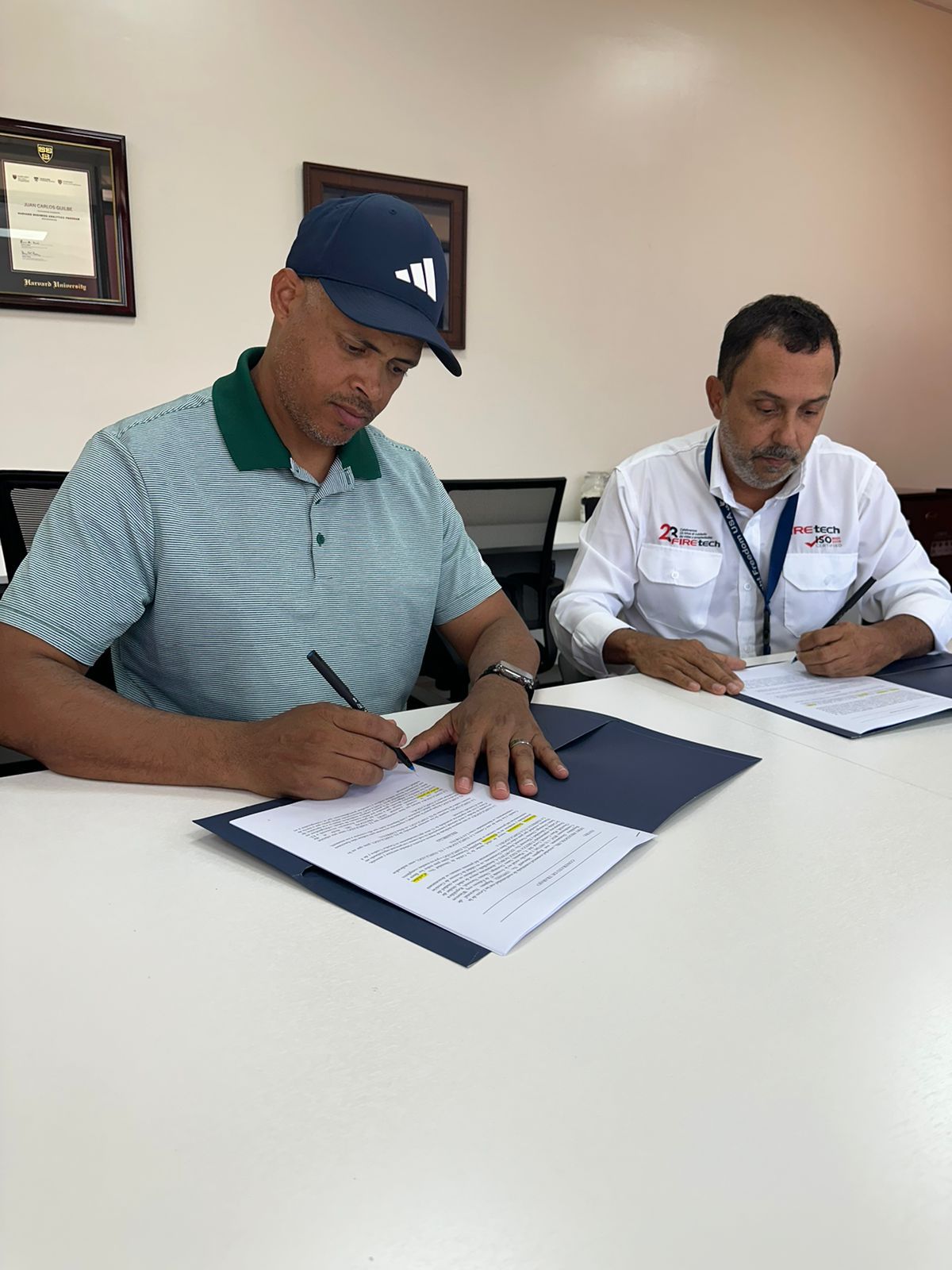 Firetech firma acuerdo con la Academia de Atletismo Félix Sánchez 
