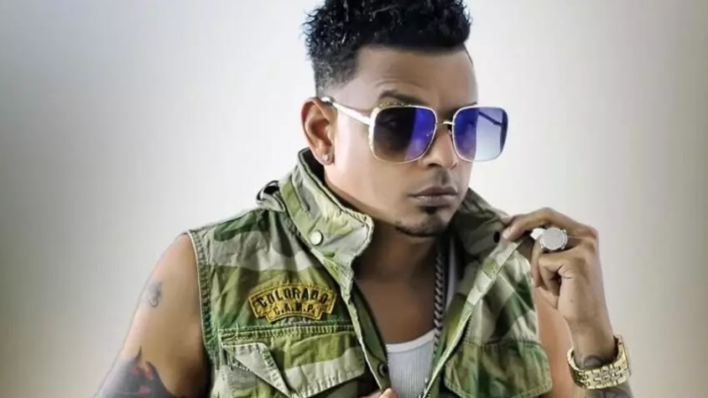 Tito Swing regresa a los primeros lugares con el merengue «Fui Fua»