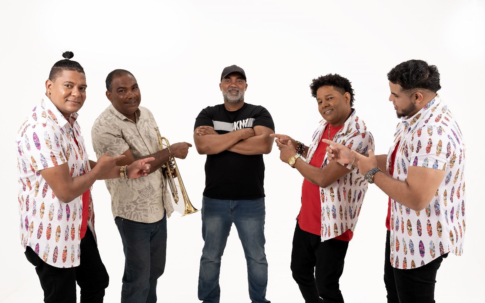 La Orquesta Mora enciende las navidades con el merengue «Llegó La Navidad» 
