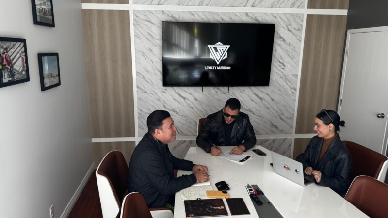 Julio Fabián «El Peluche» Radio Establece Alianza Estratégica con Loyalty Music en Vancouver