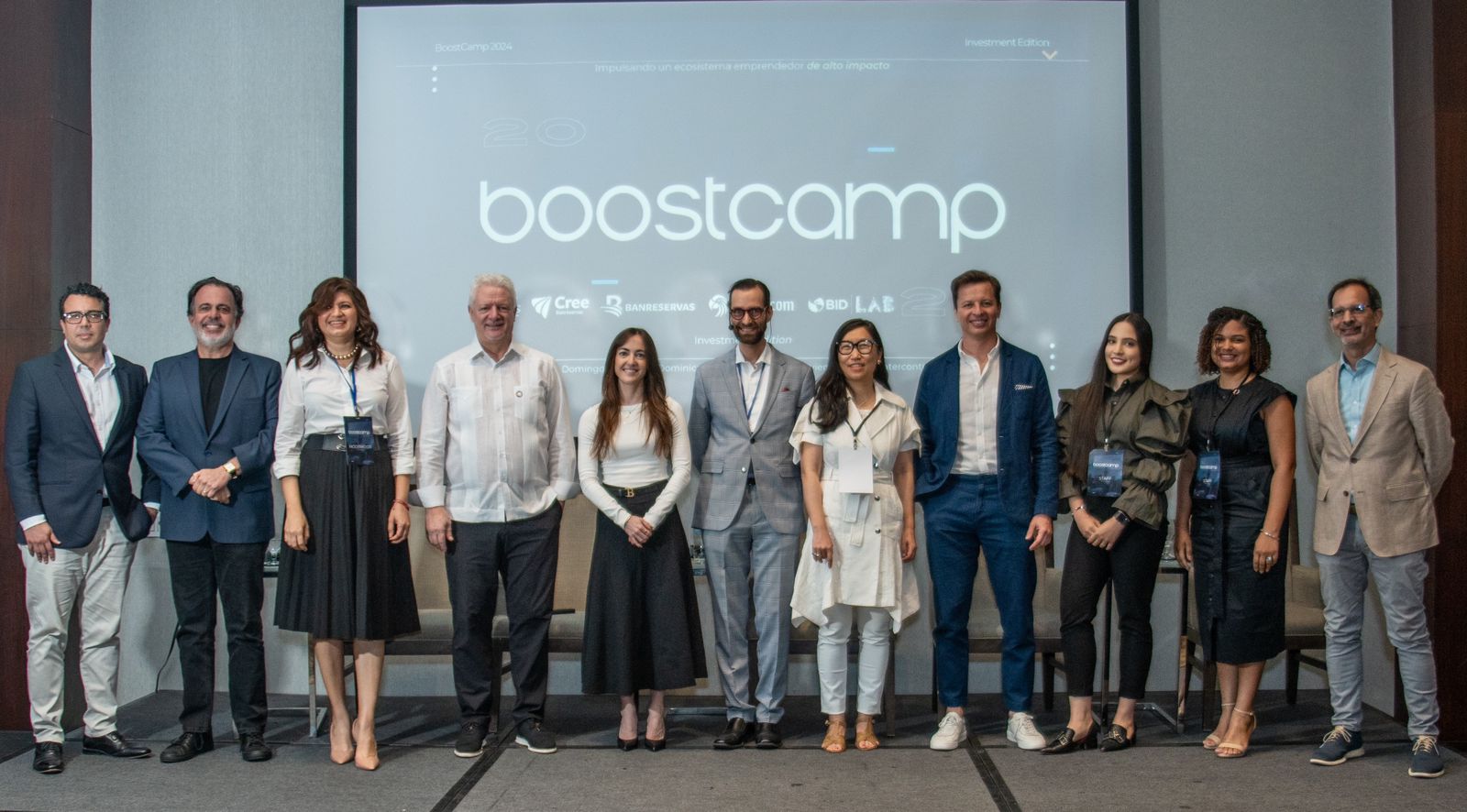 Boostcamp 2024: Un encuentro sin precedentes para el emprendimiento dominicano, reuniendo a los líderes más influyentes del ecosistema de capital de riesgo. –   