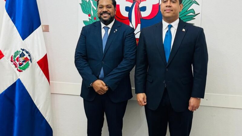 Nuevo cónsul de RD en Génova asume funciones