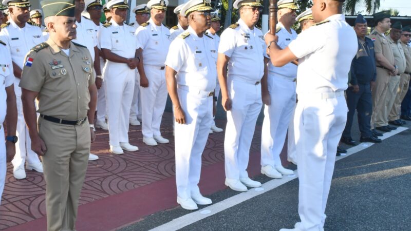 La Armada de RD recibe antorcha olímpica de los LIV Juegos Deportivos Militares y policiales, promoviendo la Unidad y Espíritu Competitivo