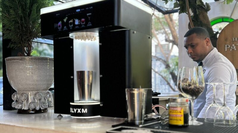 Elyxm: La Primera Barra Inteligente Diseñada y Fabricada en República Dominicana