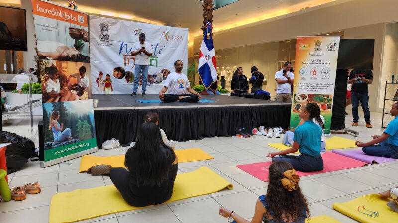 Hogar Crea Dominicana y la Embajada de la India celebran 25 años de amistad. 