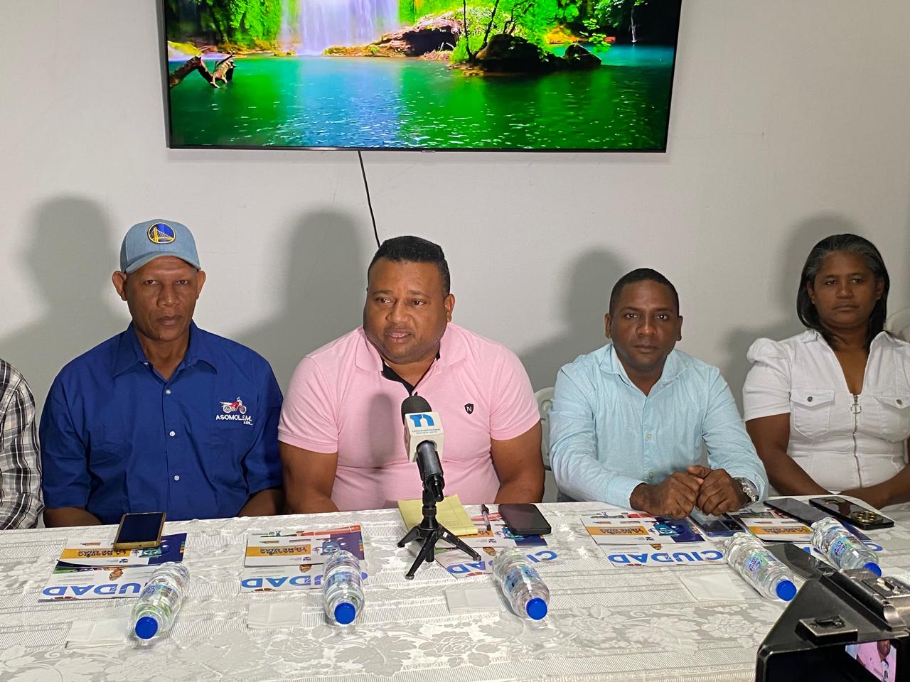 Federaciones y Asociaciones de Motociclistas Respaldan el Registro Municipal de Motocicletas en Santo Domingo Este