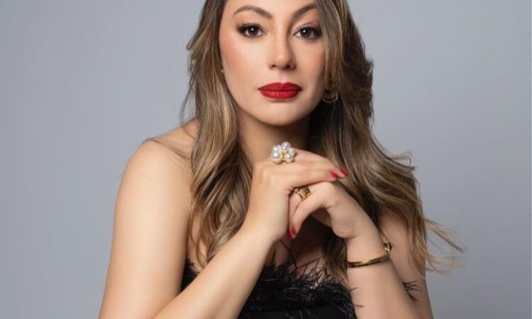 Iluminada Muñoz recibe nominación Premios Soberano 2025 por su programa «Iluminada La Entrevista»
