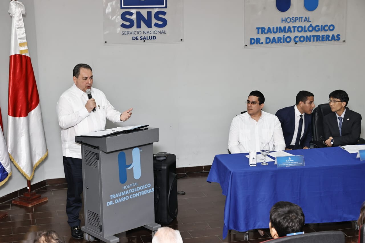 Ministerio de Salud y SNS reciben tomógrafo donado por el Gobierno de Japón