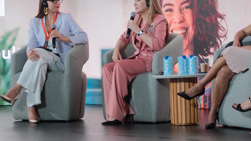 Alcaldesa Carolina Mejía pide en foro del CAF mayores oportunidades para el liderazgo femenino