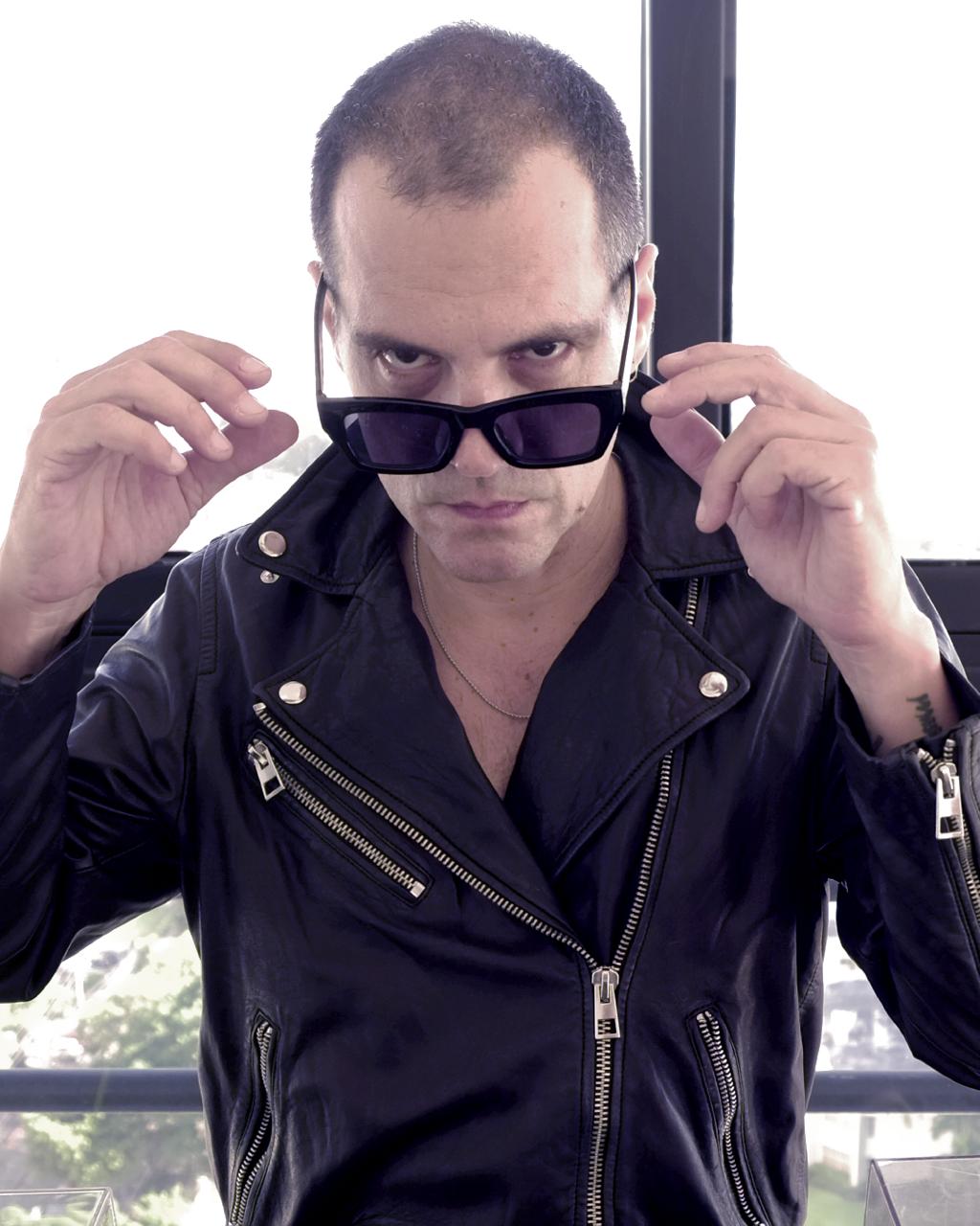Auro presenta nueva producción musical
