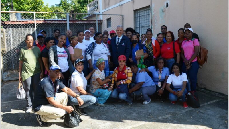 Operativo Médico en Loma del Chivo Beneficia a Cientos de Personas