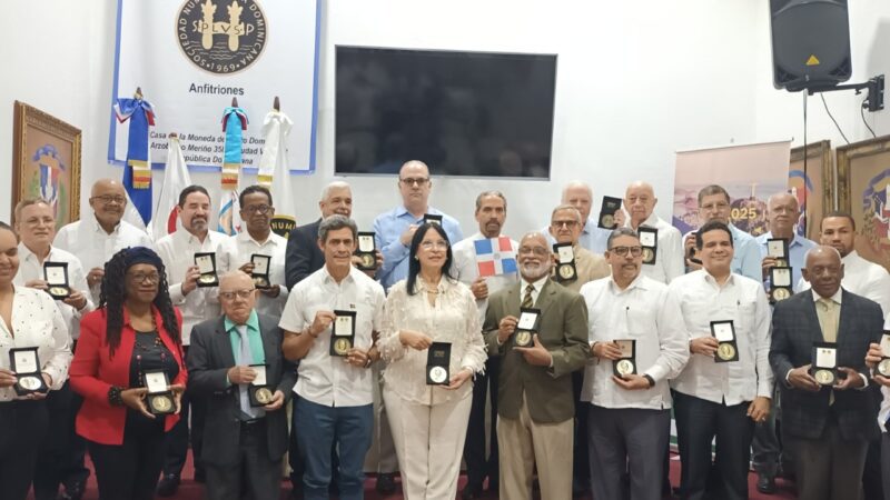 Efemérides Patrias y Sociedad Numismática realizan acto por María Trinidad Sánchez