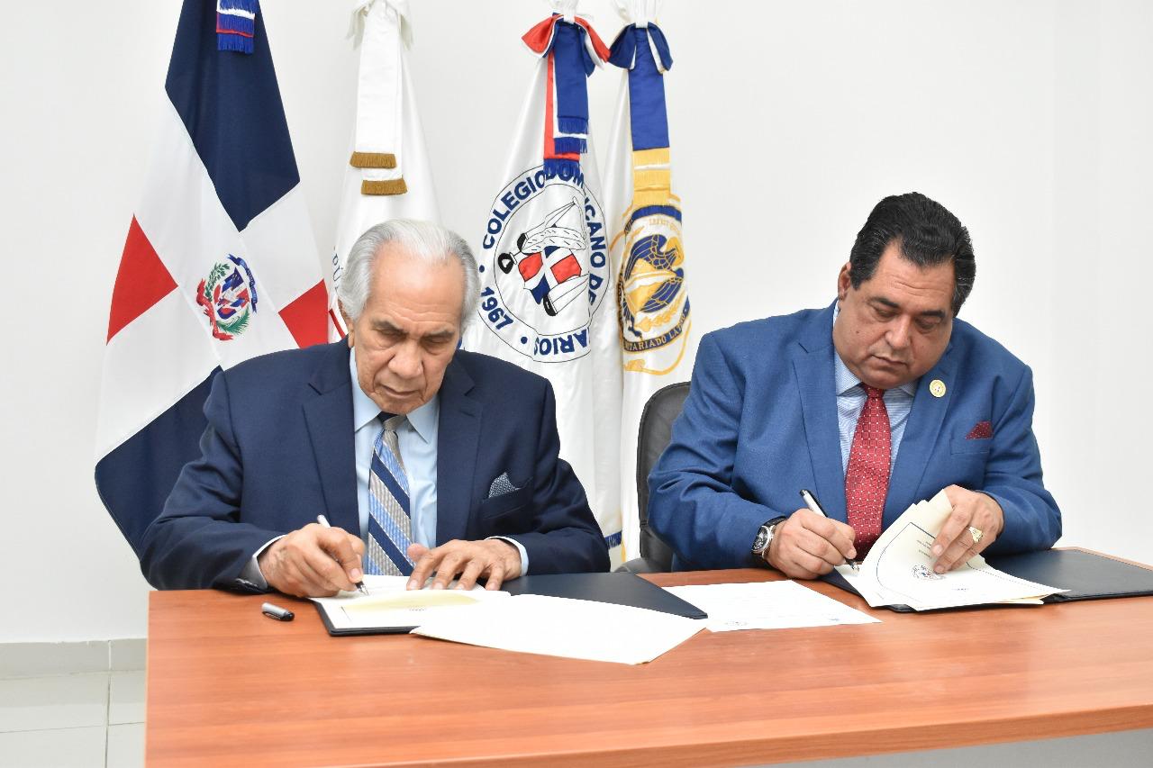 Notarios adultos mayores recibirán servicios de salud y asistencia
