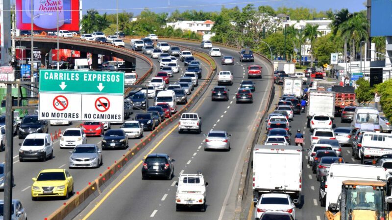 MOPC cerrará a partir de este lunes 45 pasos a desnivel y puentes en el Gran Santo Domingo por mantenimiento