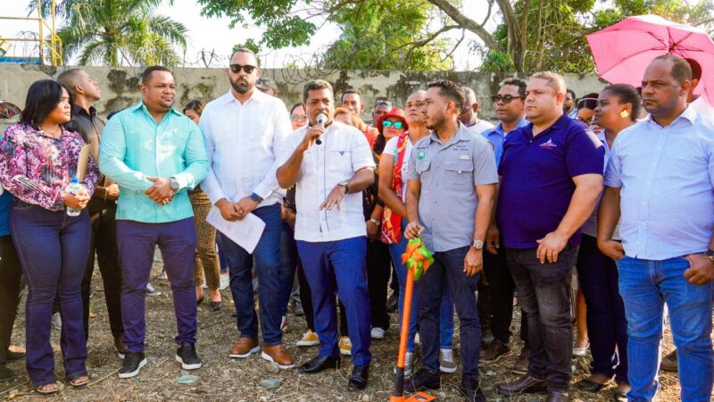 Ayuntamiento de Los Alcarrizos inicia construcción de funeraria en la parte Oeste del municipio.