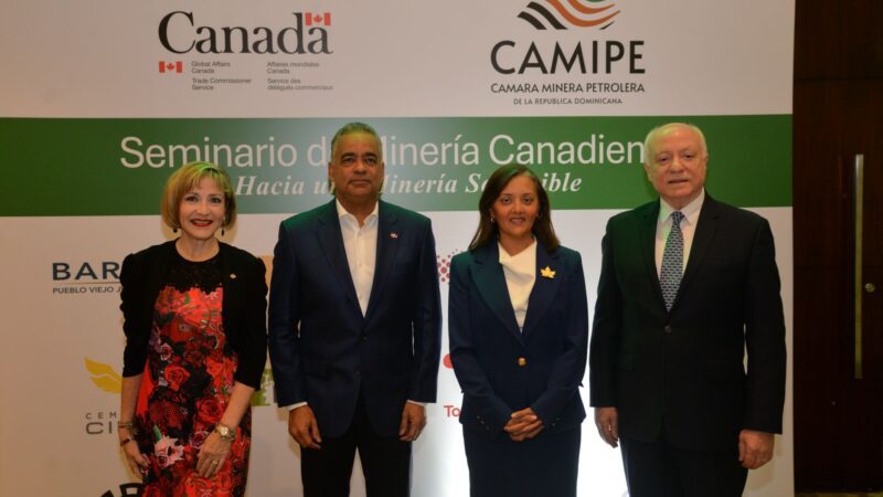 Concluye con éxito Seminario en la República Dominicana sobre Minería Canadiense Sostenible