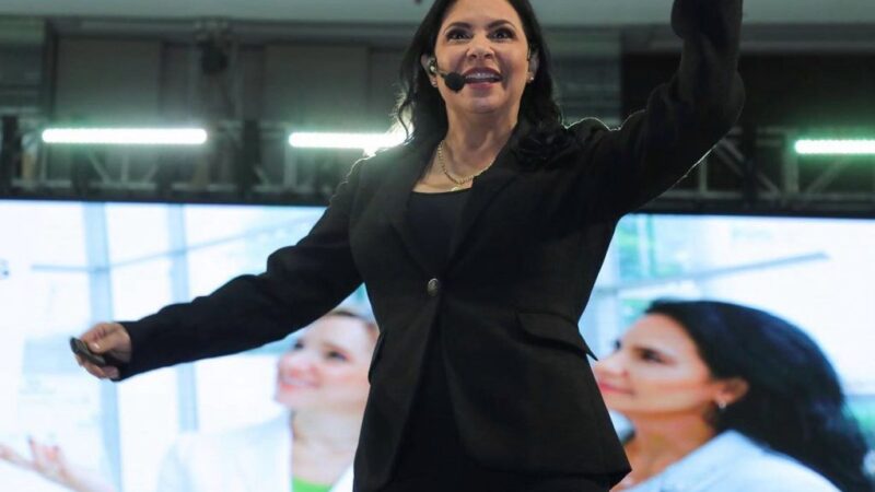 Roselin Cabrales: Líder y Organizadora del Congreso Mundial de Mujeres Líderes en Harvard University