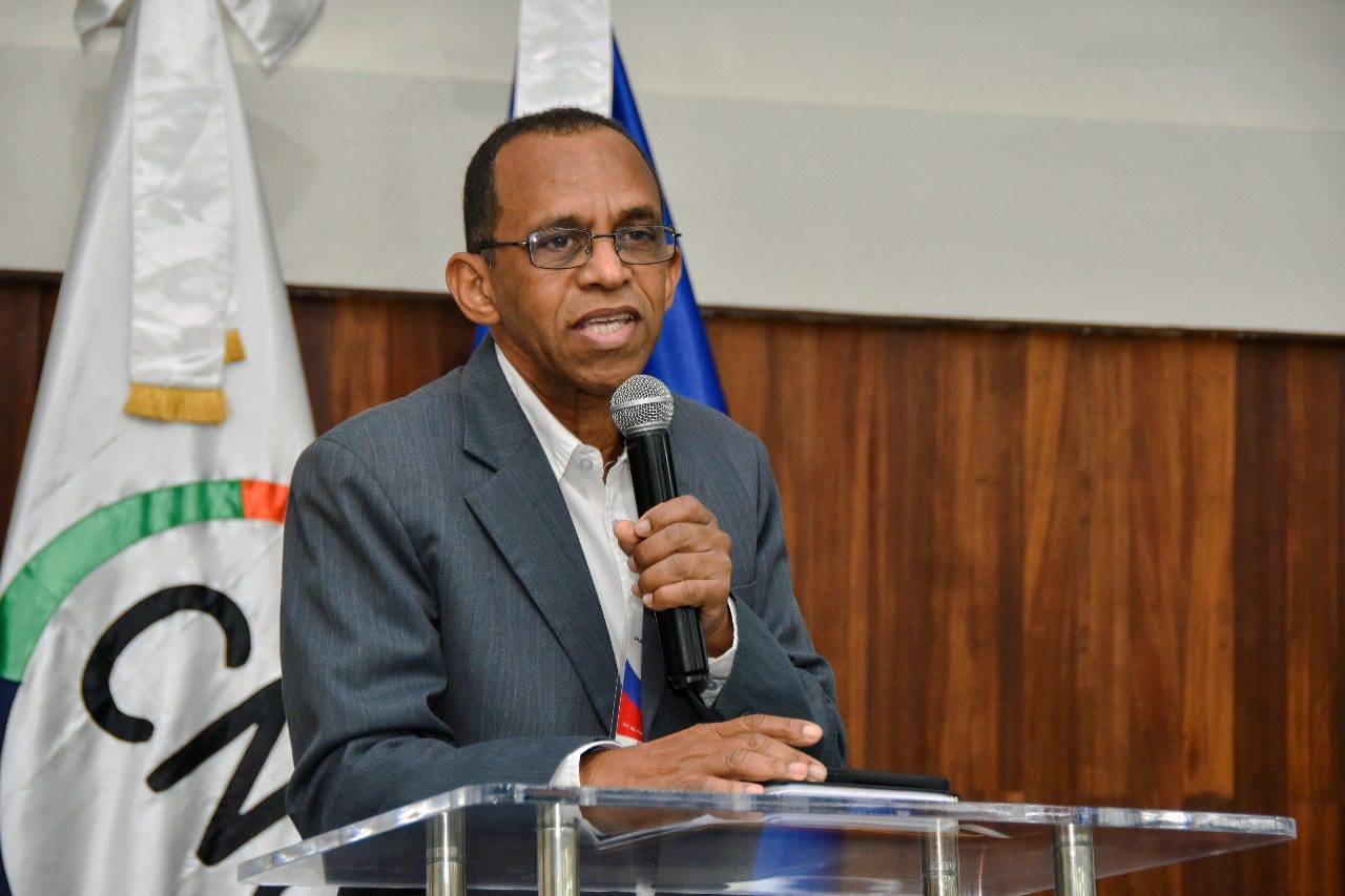 ADP Reclama agilizar Evaluación de los docente