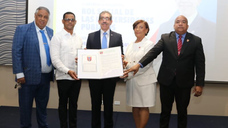 El Dr. Jorge Asjana David es declarado Huésped Distinguido de la Provincia de La Vega, en el marco de su conferencia Rol Social de las Universidades Públicas