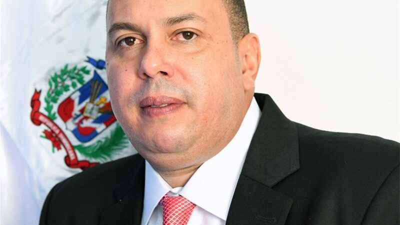 Diputado Manuel Núñez se solidariza con víctimas tras desplome en discoteca Jet Set