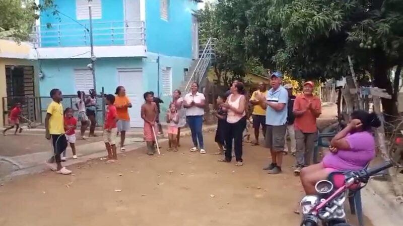 Comunitarios de Boca de Mao exigen inclusión en plan de asfaltado de calles
