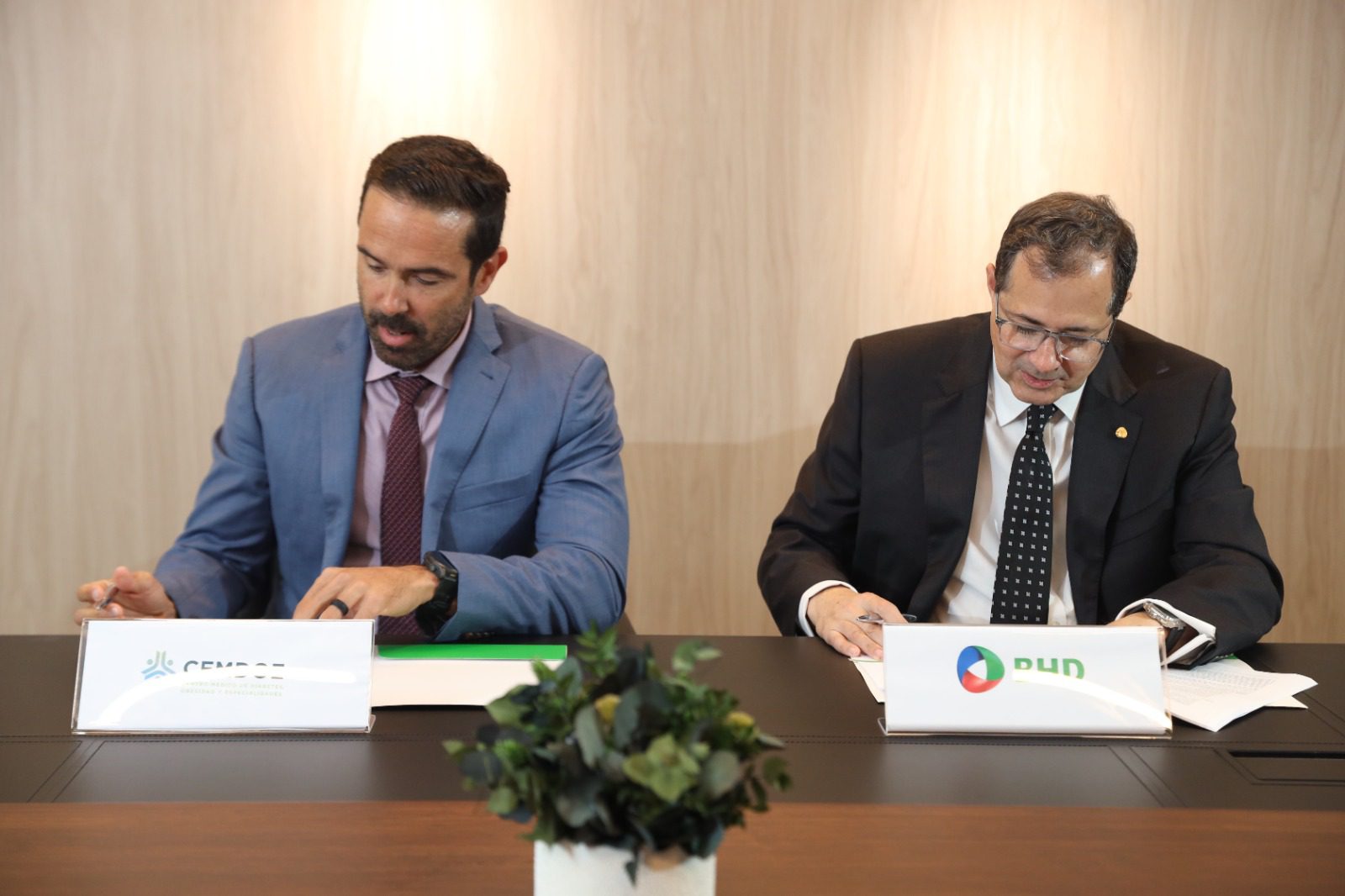 BHD y CEMDOE firman acuerdo para ampliación de infraestructura y servicios de salud