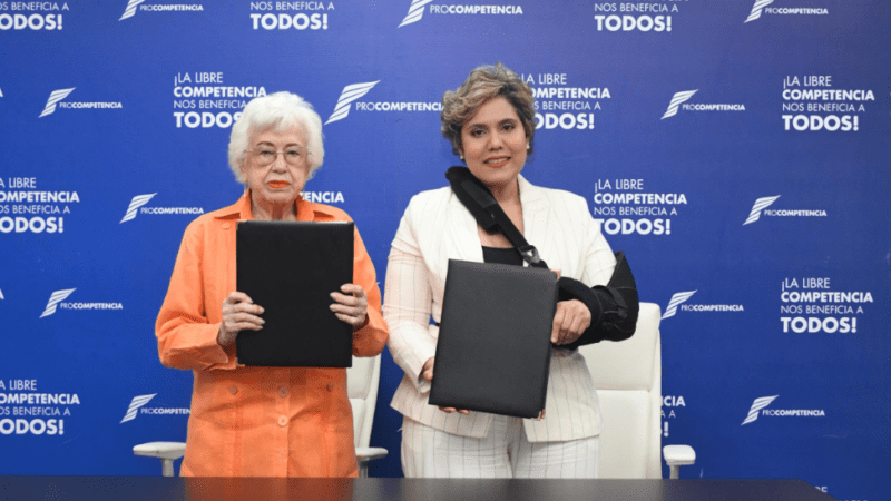 Pro-Competencia y DIGEIG firman acuerdo para fortalecer la transparencia y la competencia