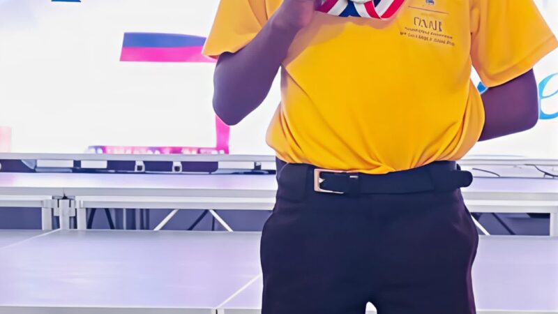 Estudiante de María Trinidad Sánchez obtiene Medalla de Plata en la Olimpiada Nacional de Lengua Española