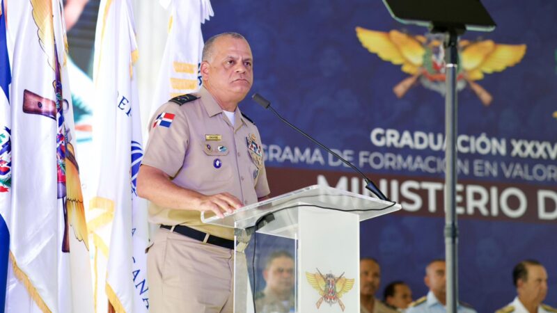 Presidente Abinader y Ministro de Defensa encabezan graduación de más de 5 mil jóvenes del Servicio Militar Voluntario