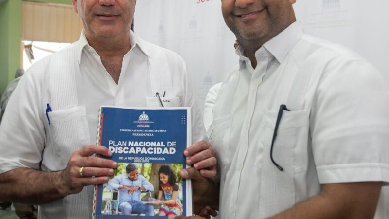 Presidente Luis Abinader recibe de CONADIS el borrador del Plan Nacional de Discapacidad