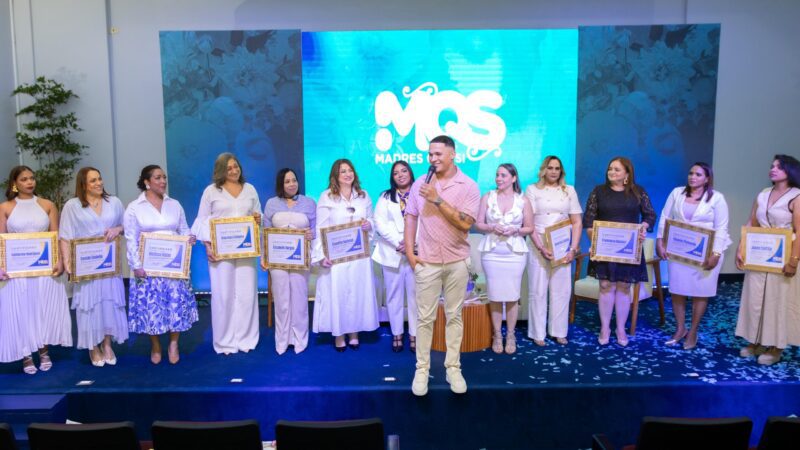 “Madres que Sí” se consagra como tribuna de honor para mujeres que transforman con sus historias