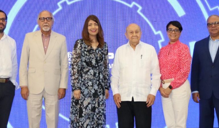 UNAPEC impulsa la reflexión sobre innovación, inteligencia artificial y nuevos retos educativos en su III Congreso Internacional de Docentes
