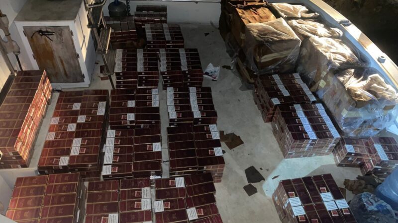 Armada de República Dominicana recupera 381,600 Unidades de cigarrillos de contrabando en operativo en Montecristi