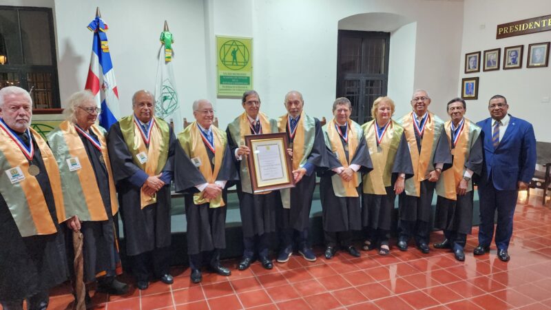 Academia de Ciencias inviste al ingeniero César Arturo Abréu Fernández como Miembro de Número