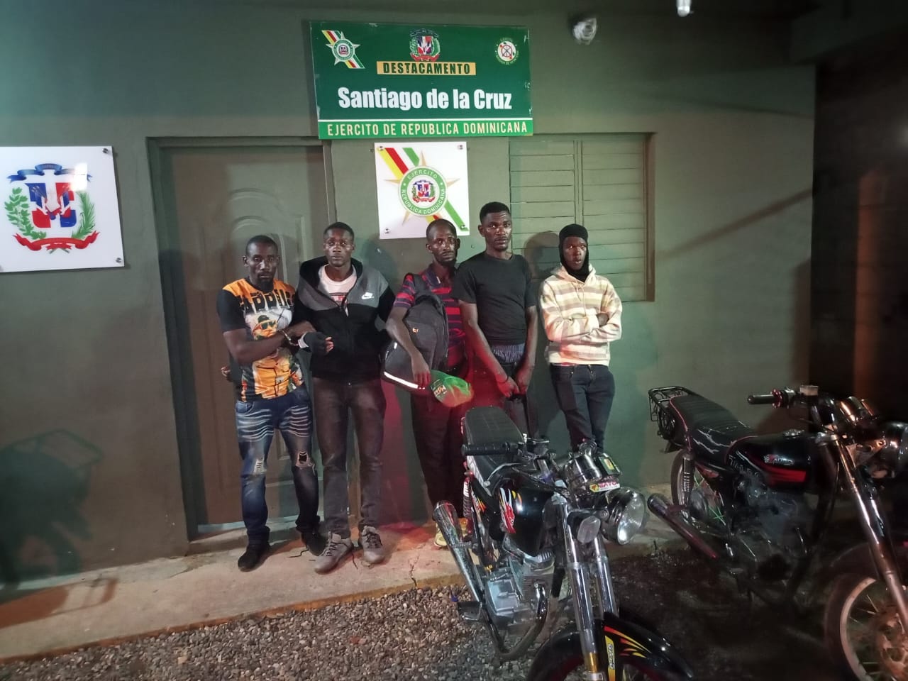 Interceptan motocicletas con haitianos indocumentados en Dajabón