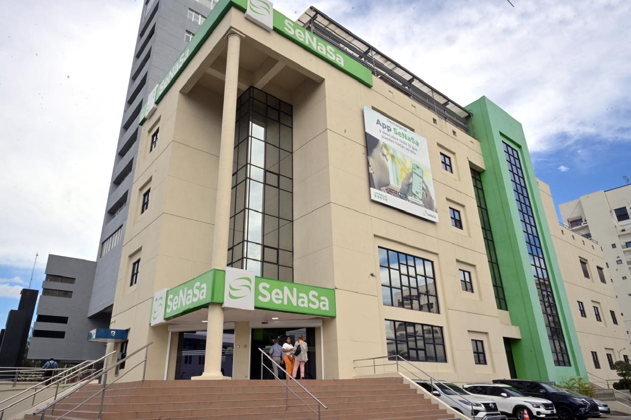 SENASA garantiza acceso a medicamentos tras resolución de la DGCP sobre contrato con Farmacard