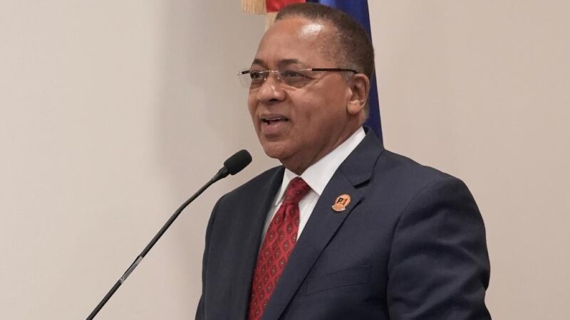 Ismael Reyes ve necesario trabajar en demandas futuras de energía