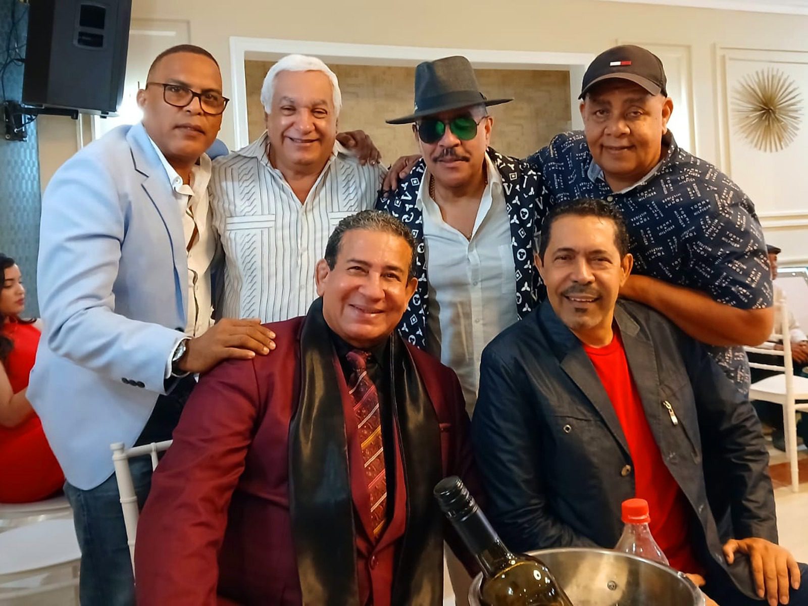 ADOPROMA reconoce a miembros y artistas por sus grandes aportes
