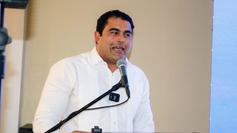 Liderazgo de Carlos de Jesús se fortalece en Santo Domingo Este con masivo encuentro político