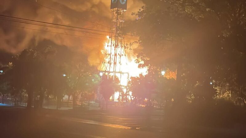 Incendio destruye histórica Villa Doña Emilia en Montecristi