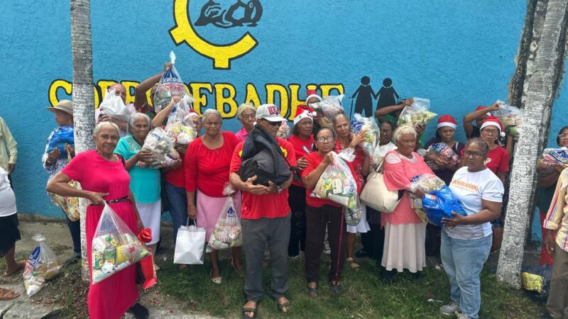 COPRODEBADHE celebra tradicional fiesta navideña con Adultos Mayores en SDO