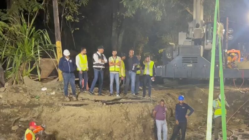 Coraasan, Inapa, Estrella y AlcarAW logran en tiempo récord solución de avería en tubería acueducto Cibao Central