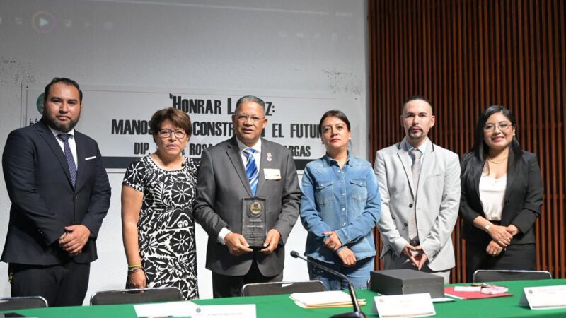 Dominicano Alcedo Magarín es reconocido por la Cámara de Diputados de México por su aporte a la cultura de paz