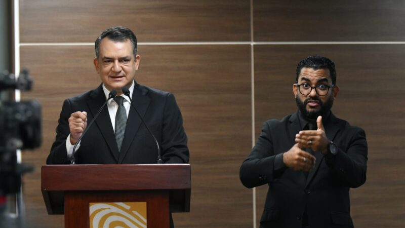 JCE presenta calendario electoral para las elecciones de 2028 y el Libro de Resultados Electorales 2024