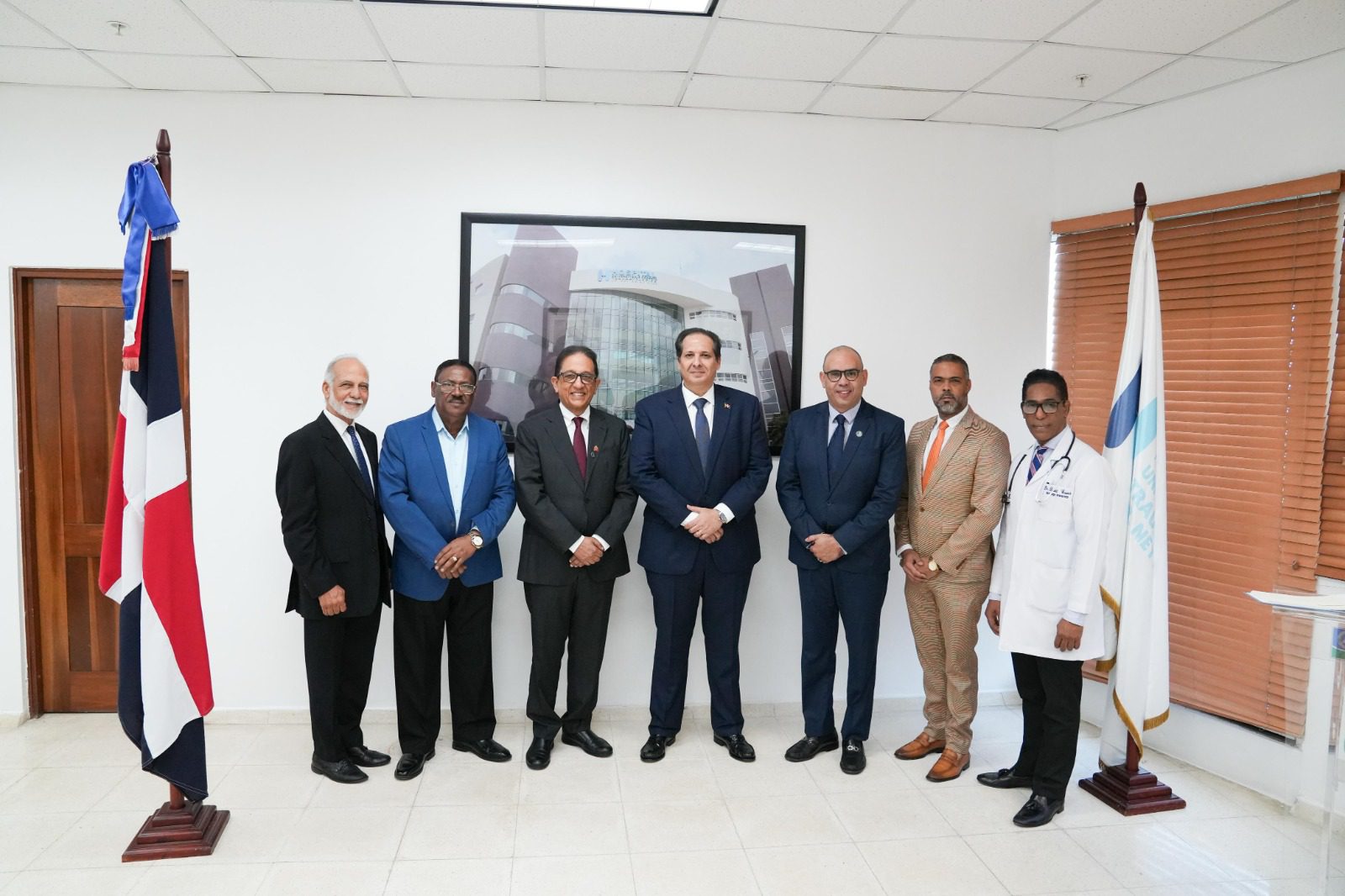 Ministro de Salud juramenta comité de Trasplante del Hospital Ney Arias Lora